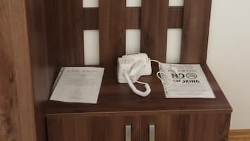 Apartment, 1 Bedroom | Minibar, soundproofing, free cribs/infant beds, rollaway beds