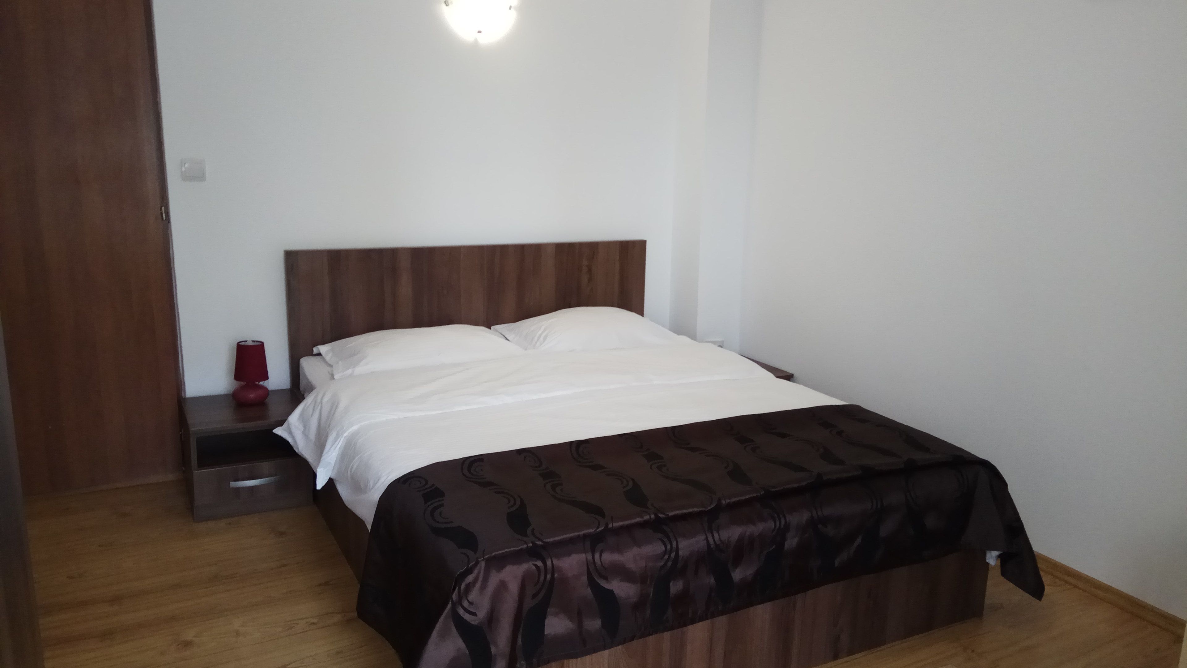 Apartment, 1 Bedroom | Minibar, soundproofing, free cribs/infant beds, rollaway beds