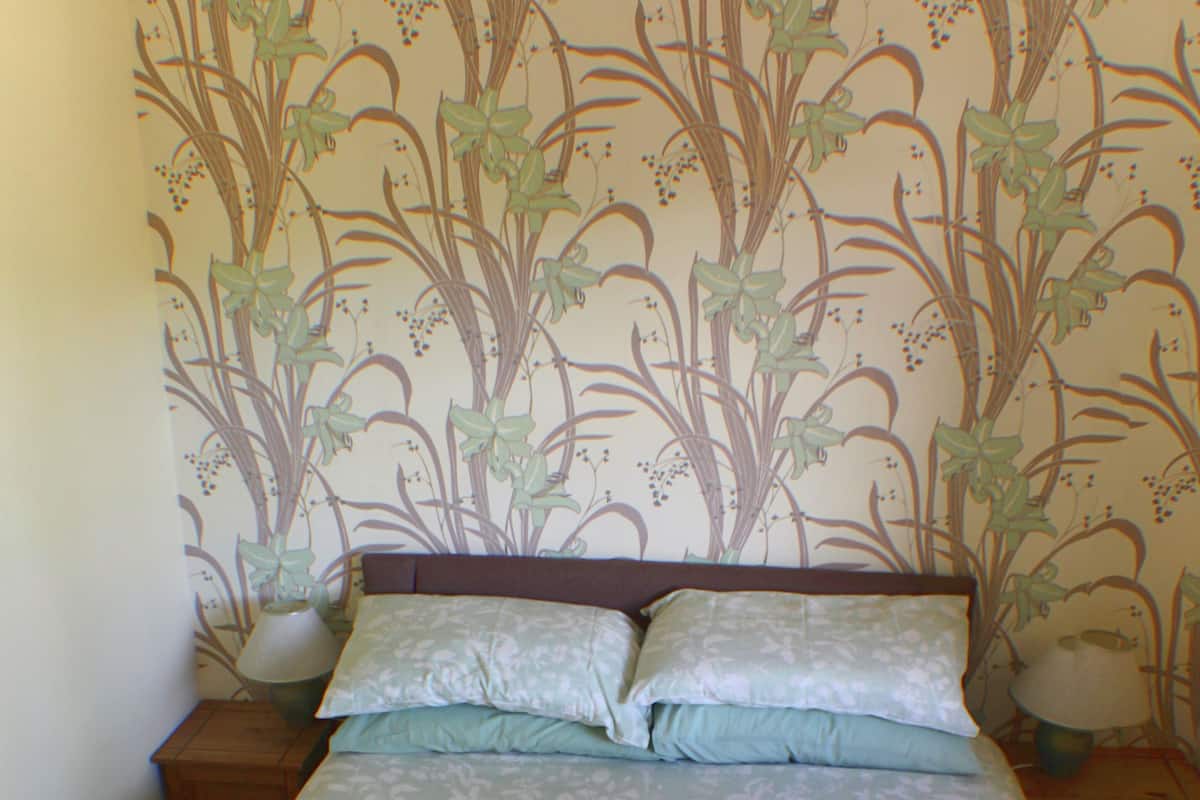 Bungalow, 2 Bedrooms (Coire Cas) | Iron/ironing board, free cribs/infant beds, free WiFi, bed sheets