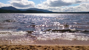 Una spiaggia nelle vicinanze