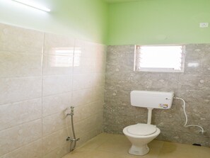 Standard Double or Twin Room, 1 Double Bed, Non Smoking | Bathroom | Shower, rainfall showerhead, towels - OYO 15679 Hotel Gloria (Kanthi)