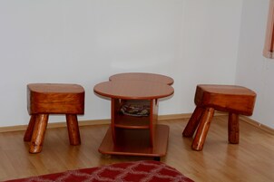 Triple Room, Mountain View | Minibar, soundproofing, free cribs/infant beds, rollaway beds