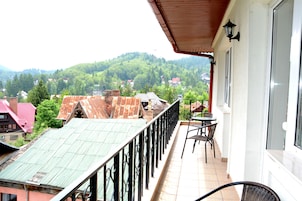 Double Room, Mountain View | Terrace/patio