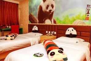 Standardværelse med 2 enkeltsenge | Skrivebord, mørklægningsgardiner, gratis Wi-Fi