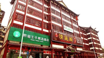 Fachada de la propiedad