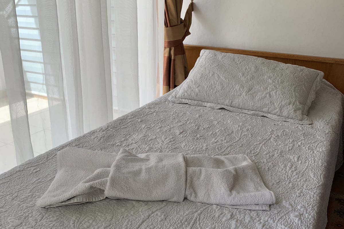 Standard Single Room | WiFi (free), bed sheets