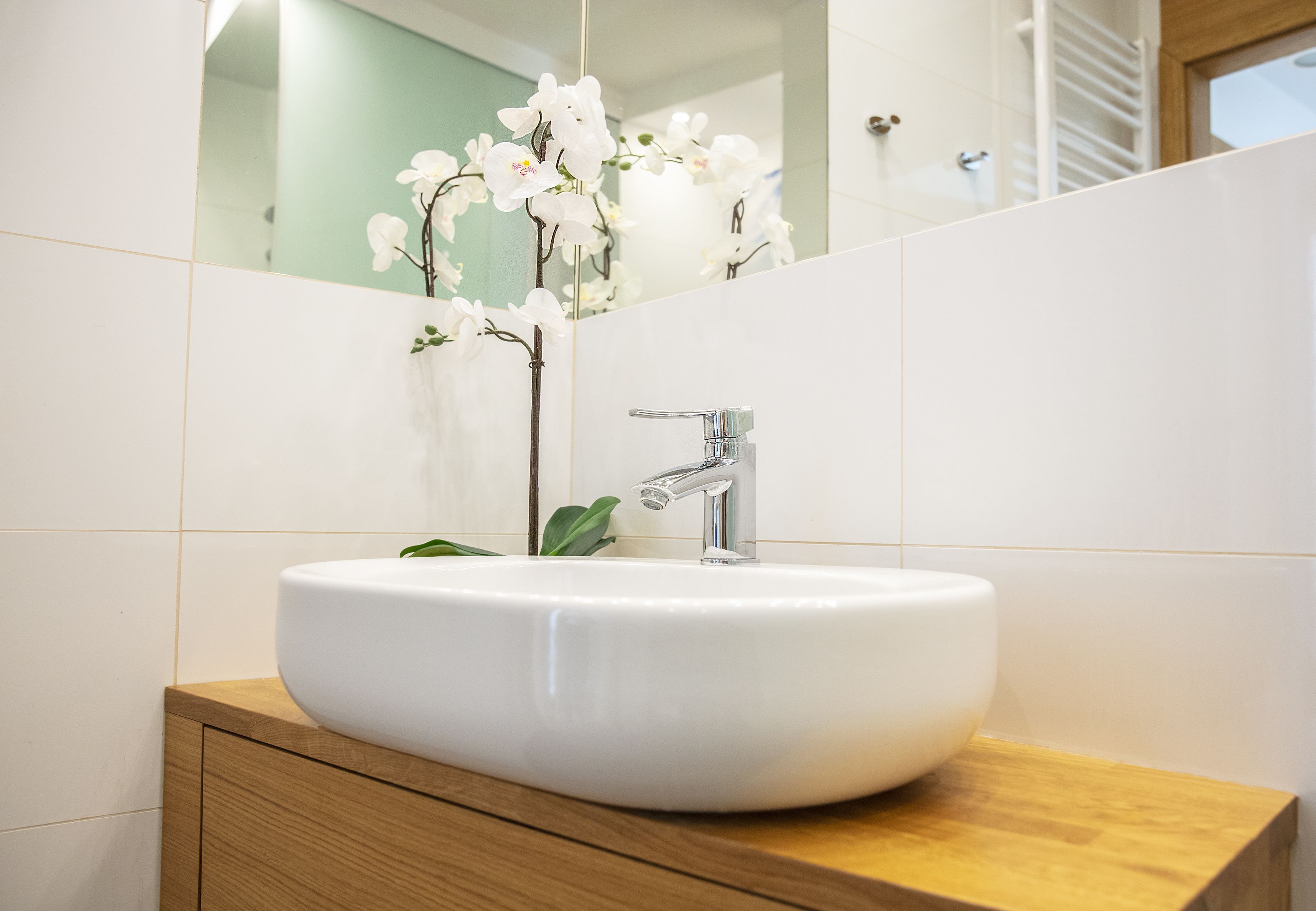 deluxe apartment, 2 bedrooms, tower | bathroom | rainfall showerhead, free toiletries, hair dryer, towels