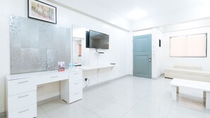 Free WiFi - RedDoorz near Pasay Taft (Pasay)