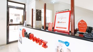Lobby - RedDoorz near Pasay Taft (Pasay)