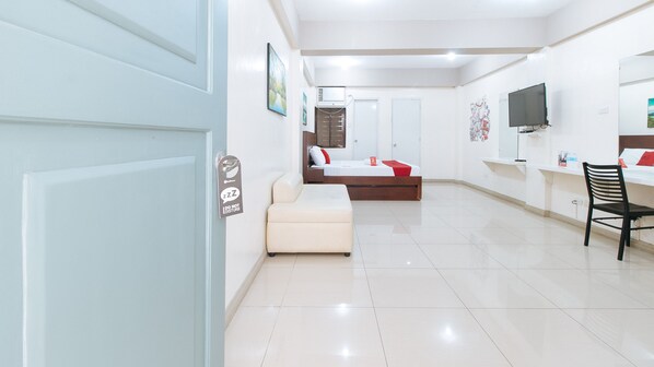 Free WiFi - RedDoorz near Pasay Taft (Pasay)