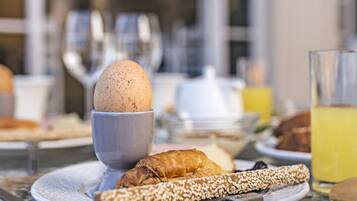 Desayuno continental todos los días (con cargo)