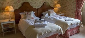 Luxury Double or Twin Room, Garden View (Hornbeam) | 1 bedroom, premium bedding, free WiFi, bed sheets - Aylworth Manor (Cheltenham)