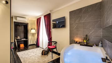 Room, Jetted Tub | Jetted tub