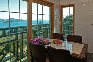 Angel | Matservice på rummet