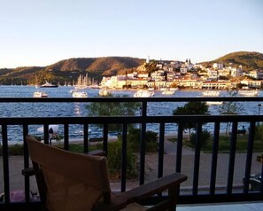 Balcony - Bissias Guest House (Troizinia)