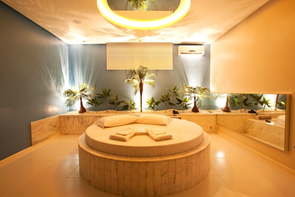 Deluxe Double Room, 1 Bedroom | Jetted tub
