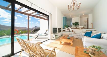 Une offre spéciale Villa avec piscine de 150m2.