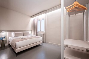 5 habitaciones, escritorio, tabla de planchar con plancha y wifi gratis 