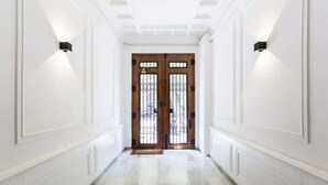 Unclassified image, 4 of 15, button - Sweett | Ethnic Eixample (Barcelona)