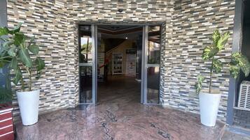 Entrada de la propiedad