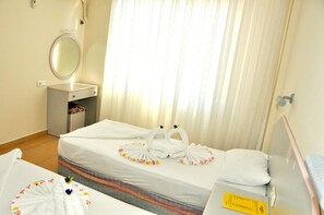 Minibar, individually decorated, individually furnished, desk - Magi Apart Hotel (Alanya)
