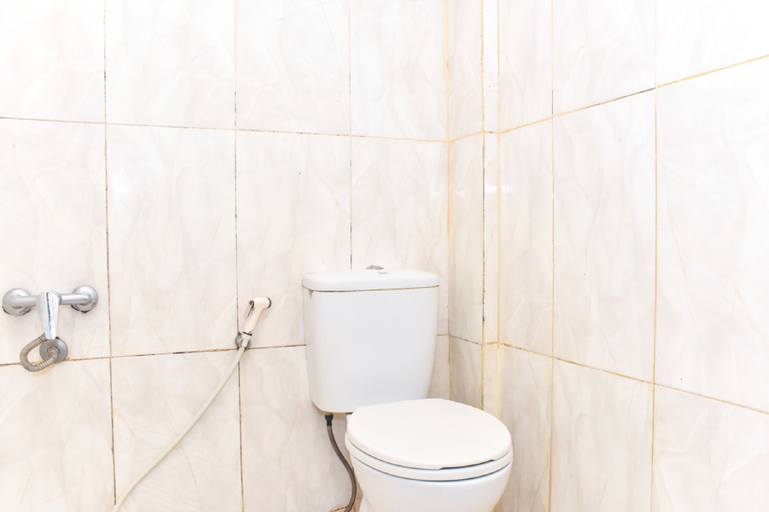 Foto - Reddoorz Plus near Makassar Town Square