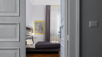 Deluxe Double Room, Multiple Beds, Non Smoking