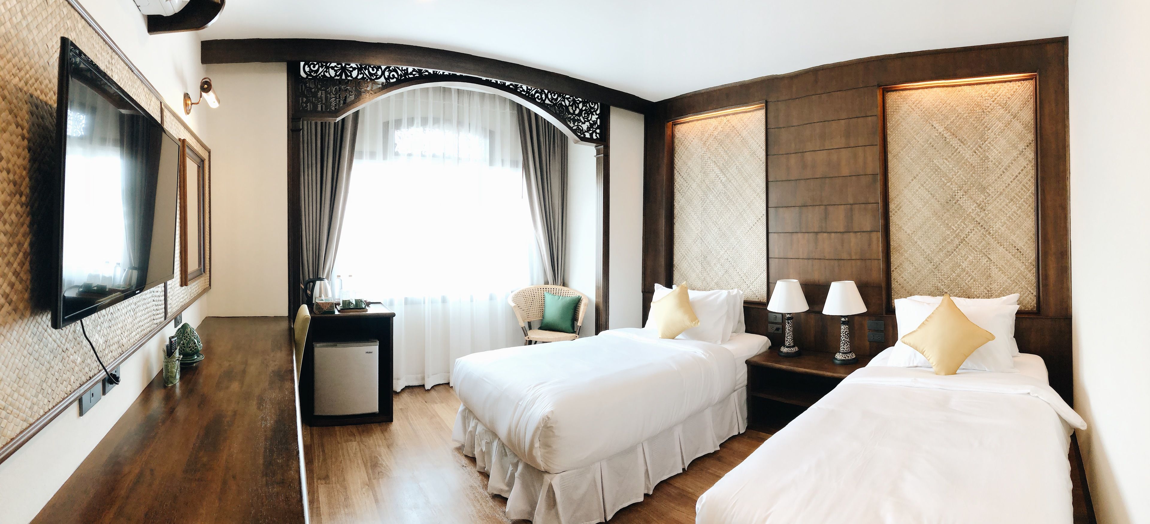 superior twin room | 1 bedroom, premium bedding, minibar, blackout curtains