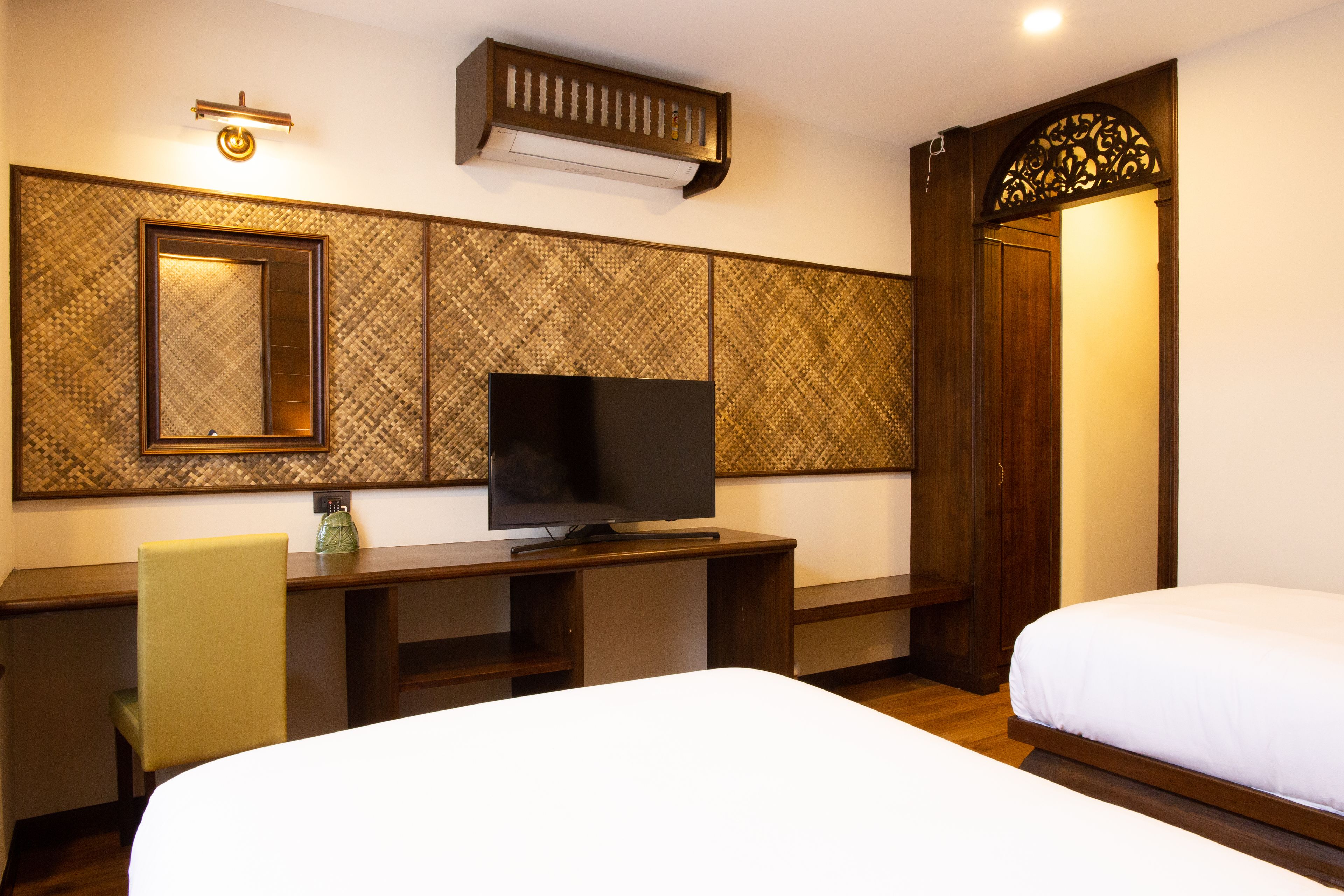 superior twin room | 1 bedroom, premium bedding, minibar, blackout curtains