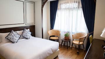 Standard Double Room | Ylelliset vuodevaatteet, minibaari, pimennysverhot, ilmainen Wi-Fi