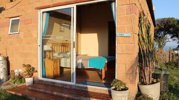 Double Rooms | Zimmersafe, Bettwäsche