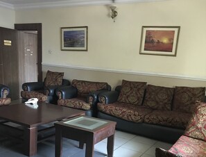 Living room - GQ International Hotel (Abuja)