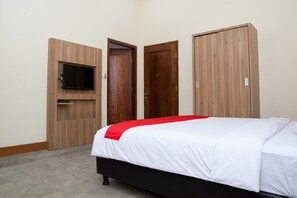 Kamar Double | Meja kerja, Wi-Fi gratis, dan seprai linen