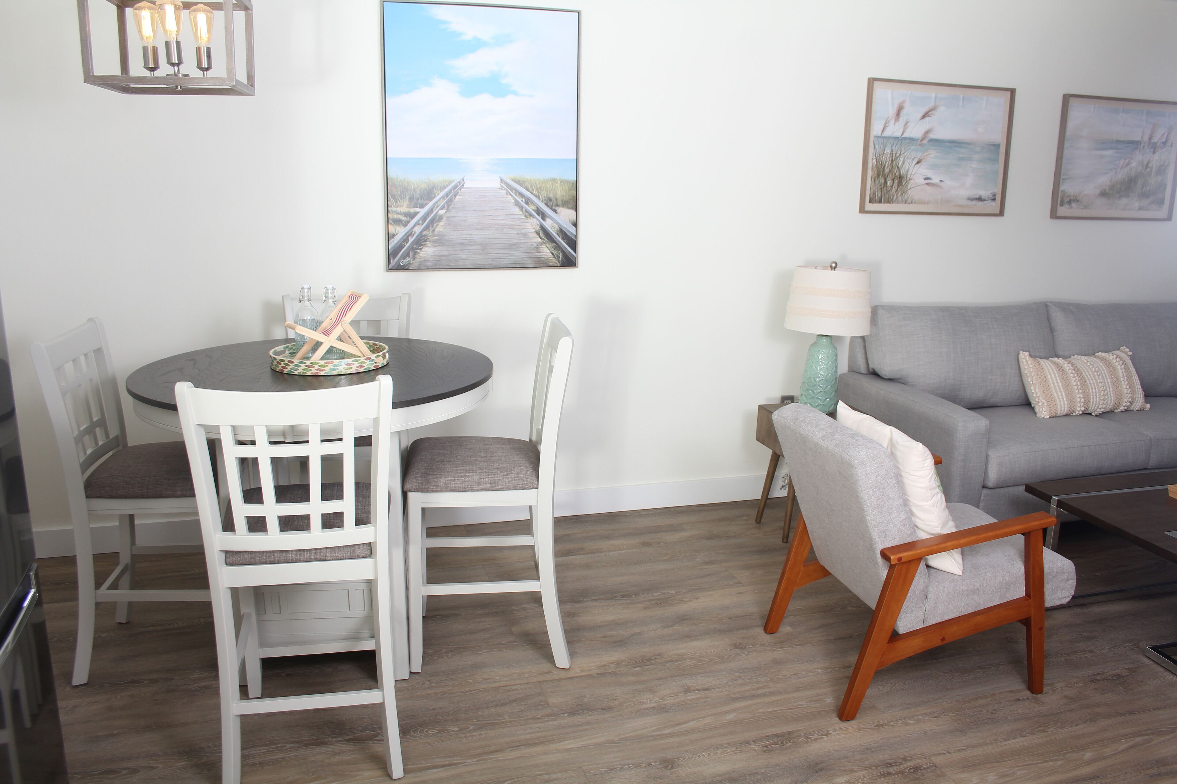 Design Suite, 2 Bedrooms, Kitchen, Bay View | In-room dining