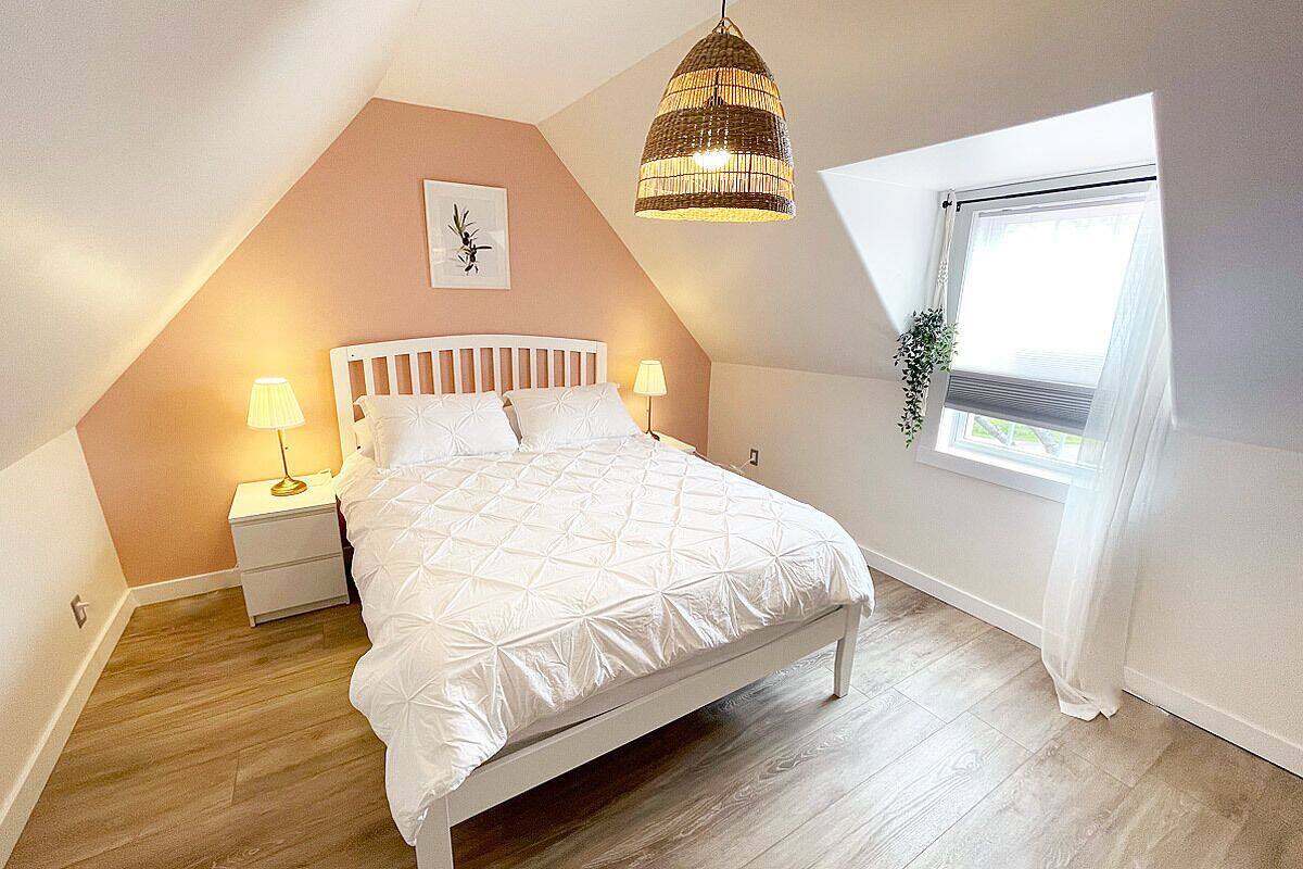 Suite – design | Senger med Select Comfort-madrass, minibar og lydisolert