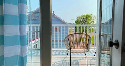 Gateway to Greenwich Suites
