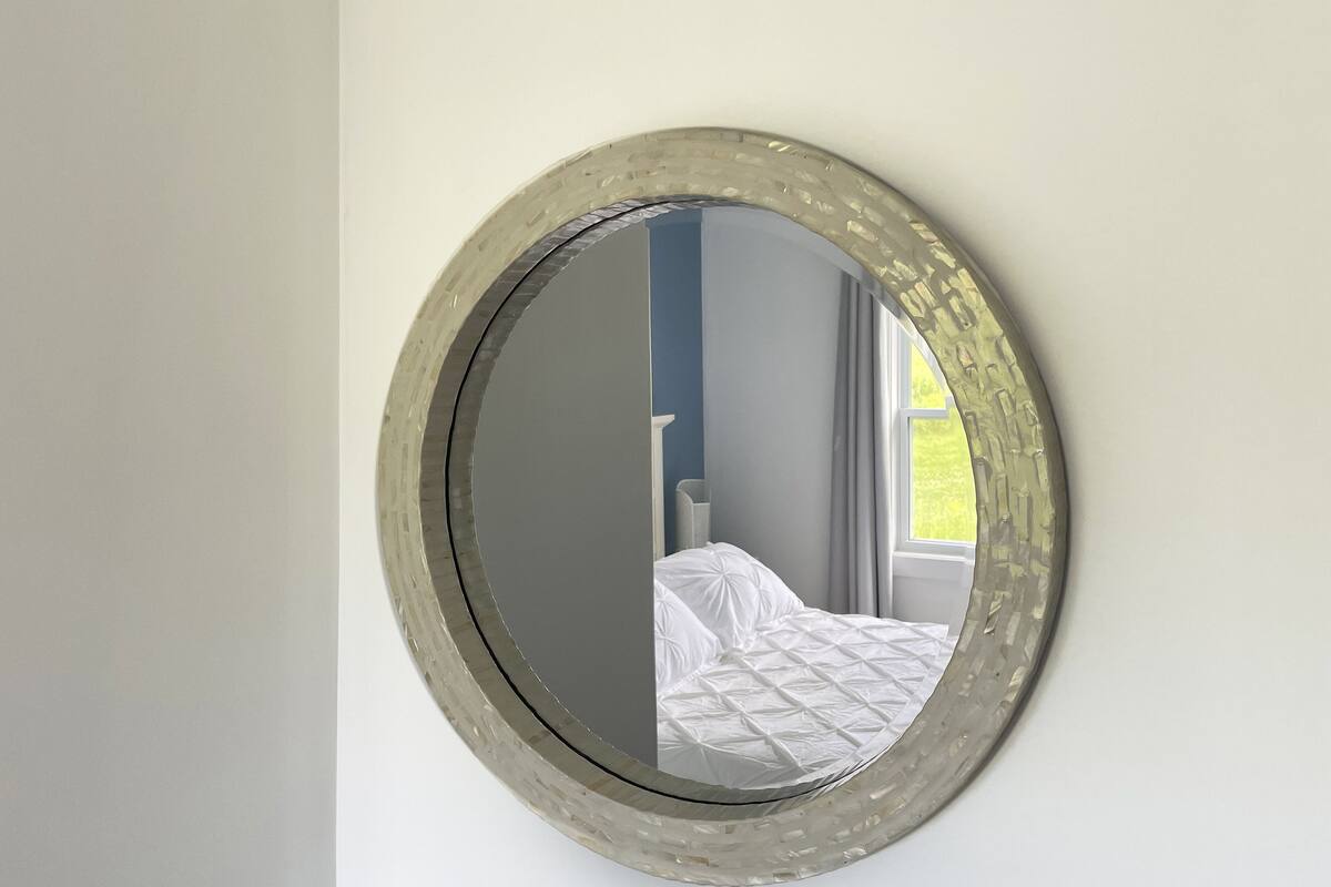 honeymoon suite, 2 bedrooms, kitchen, bay view (master) | 2 bedrooms, select comfort beds, minibar, individually decorated