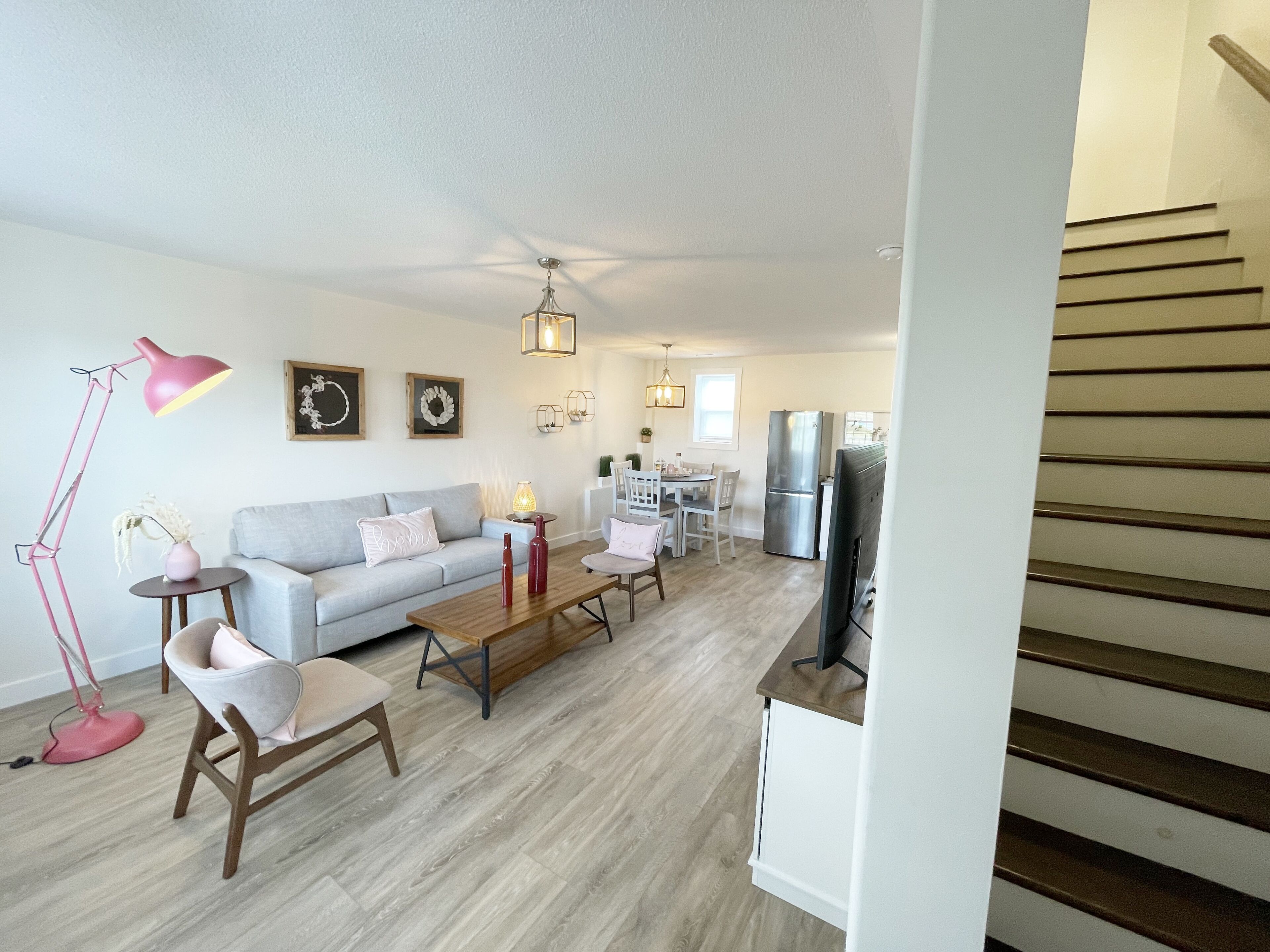 Suite Romantique, 2 chambres, cuisine, vue baie (Master) | Coin séjour | TV connectée