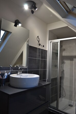 Hair dryer, towels - Chambres Au Pied du Haut Koenigsbourg (Kintzheim)