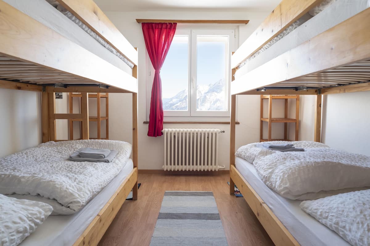Wifi gratis, mobiliario individual, ropa de cama
