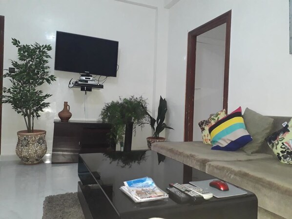 City Apartment, 2 Bedrooms | Living area | Flat-screen TV, DVD player - Train station apartment Casa Voyageur (Casablanca)