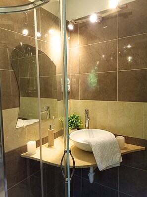 Studio Familial (3) | Salle de bain