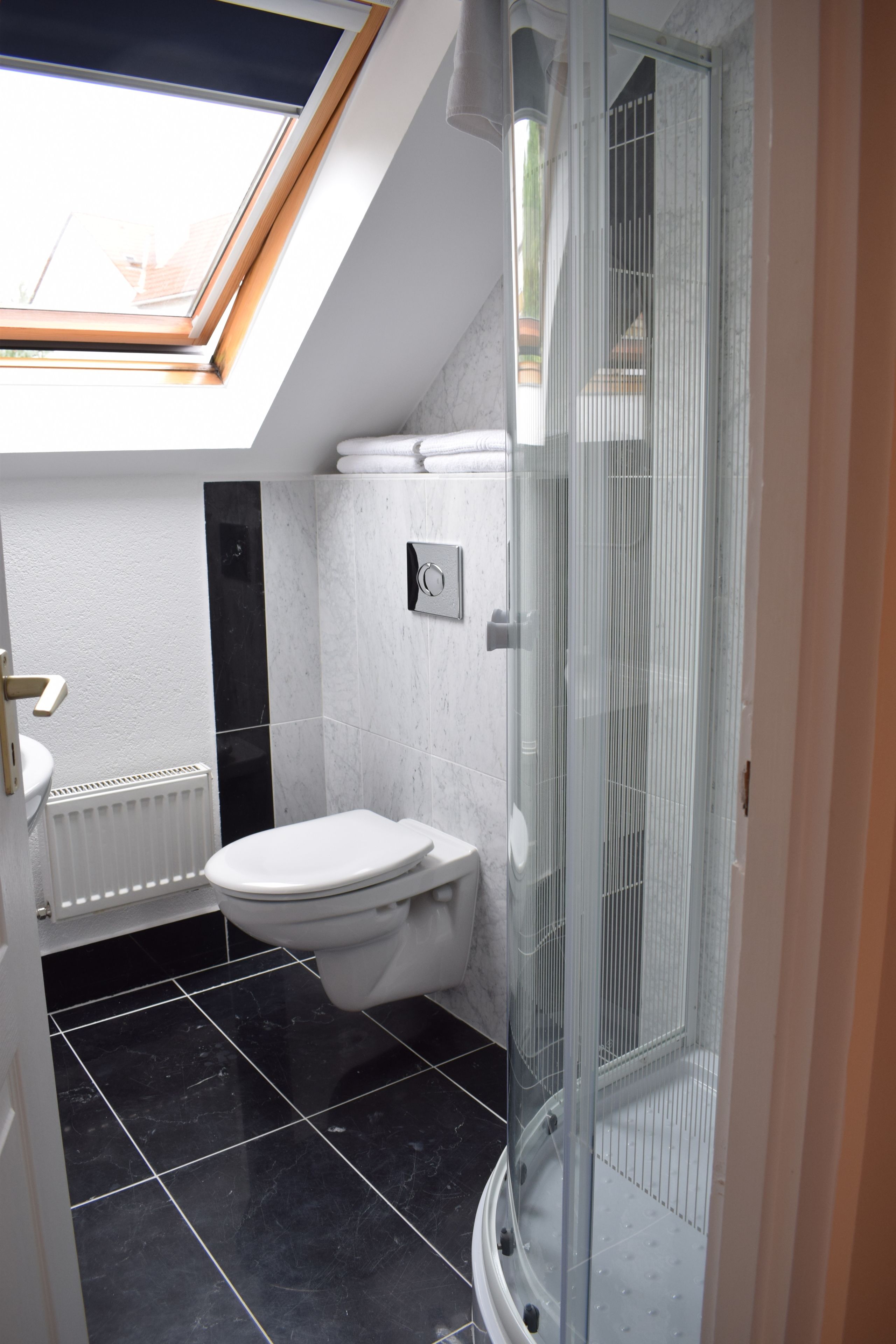 standard double or twin room (4) | bathroom | hair dryer, towels, soap, toilet paper