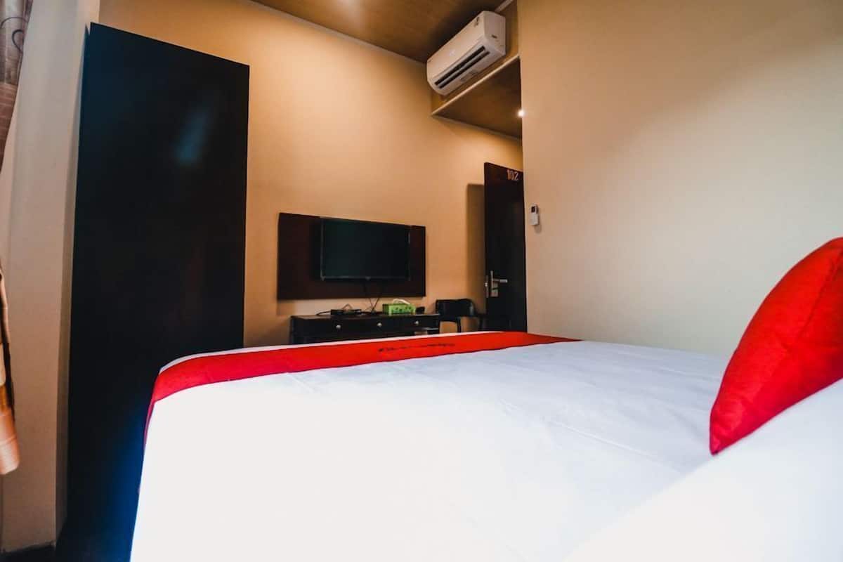 Bureau, Wi-Fi gratuit, draps fournis