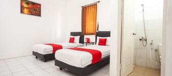 RedDoorz Plus near Galaxy Mall