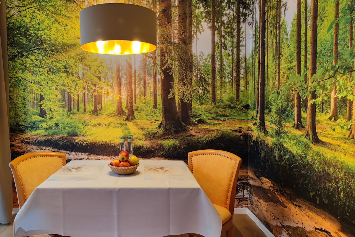 Superior Apartment, 1 Bedroom, Balcony | In-room dining