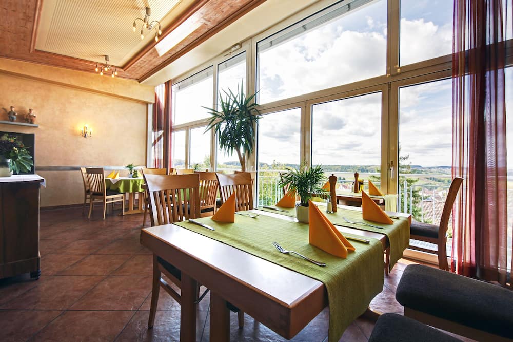 Hotel Bauer Großbettlingen