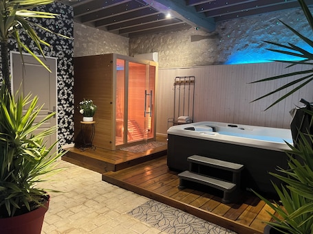 Sauna. Chambres des Coteaux