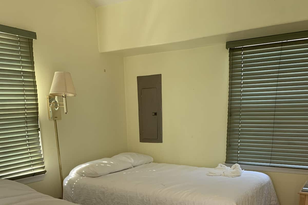 Family Apartment | WiFi (free), bed sheets