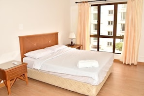 Comfort Condo, 3 Bedrooms, Smoking, Sea View